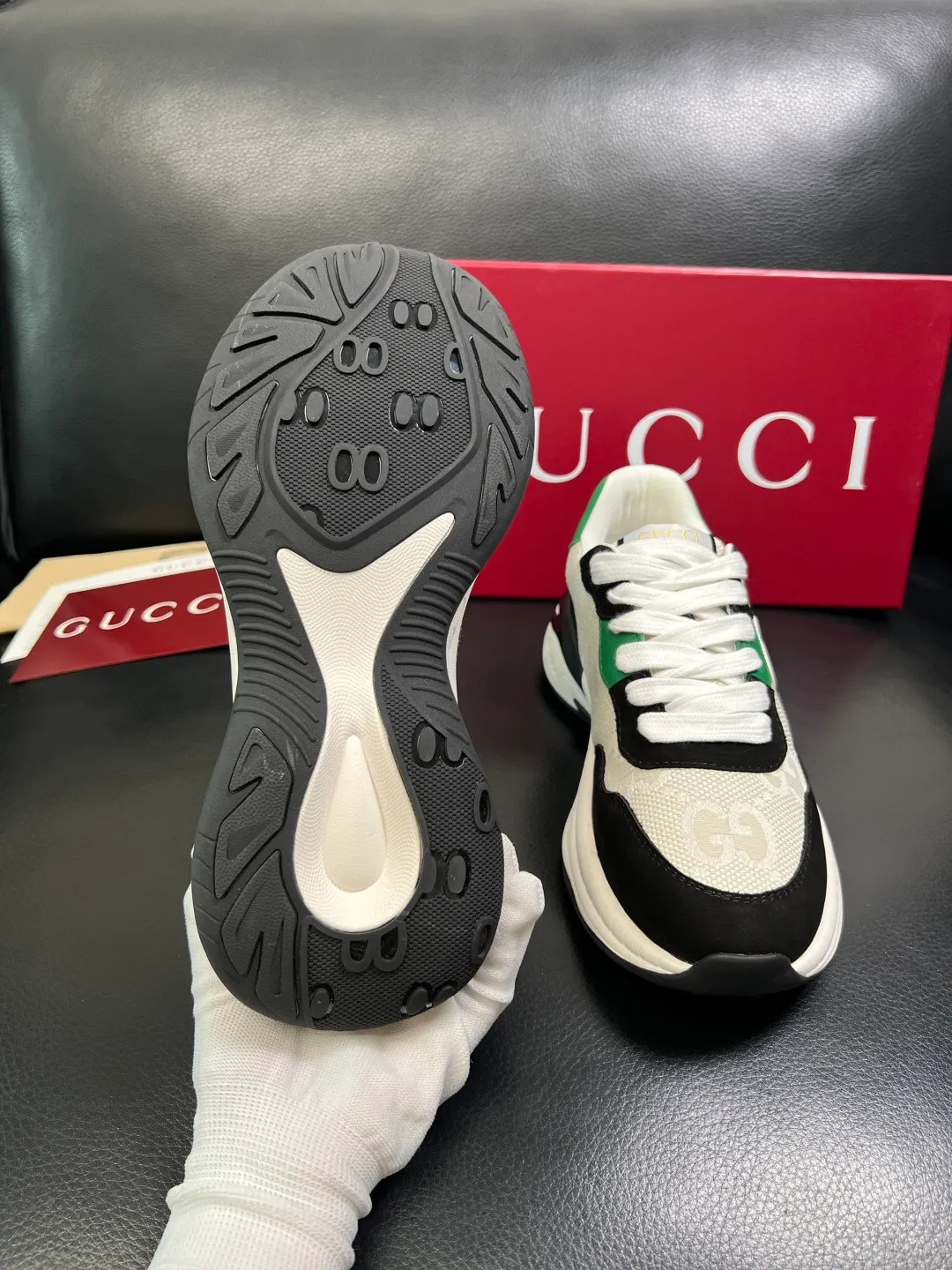 Men's shoes 💰800 Gucci top purchasing Gucci counter new model, original factory configuration imported cowhide from Italy with printed fabric, imported cowhide lining, breathable and comfortable, sole: original factory special sole is super comfortable, original factory and single goods are high quality, welcome to compare, code number 38-44 (customized 45)